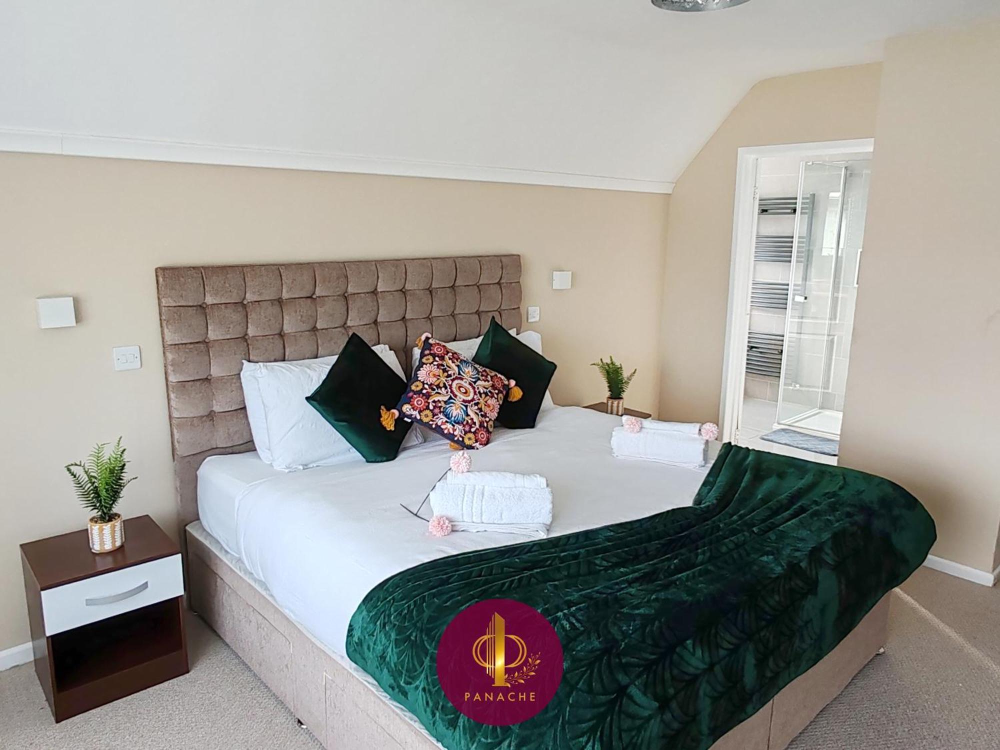 Appartamento Contractors, Relocators, Free Parking, Wifi, Smart Tvs Marston Green Esterno foto