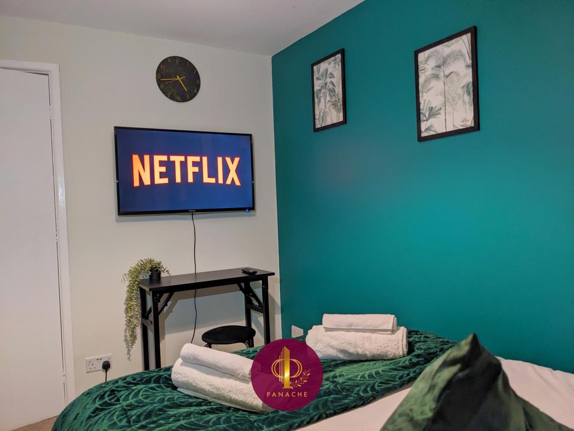Appartamento Contractors, Relocators, Free Parking, Wifi, Smart Tvs Marston Green Esterno foto