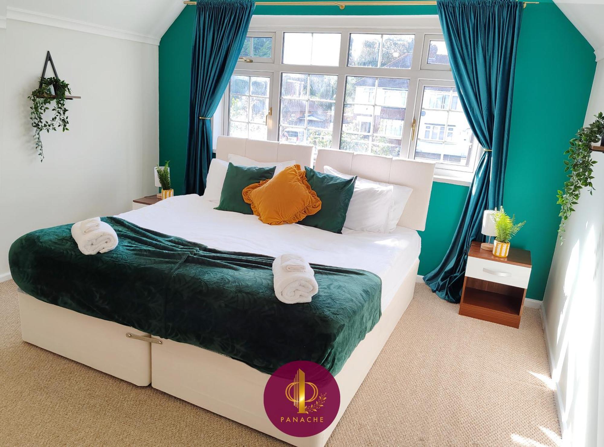 Appartamento Contractors, Relocators, Free Parking, Wifi, Smart Tvs Marston Green Esterno foto